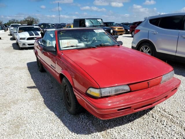 Pontiac Sunbird