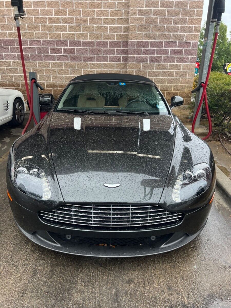 Aston Martin V8 Vantage