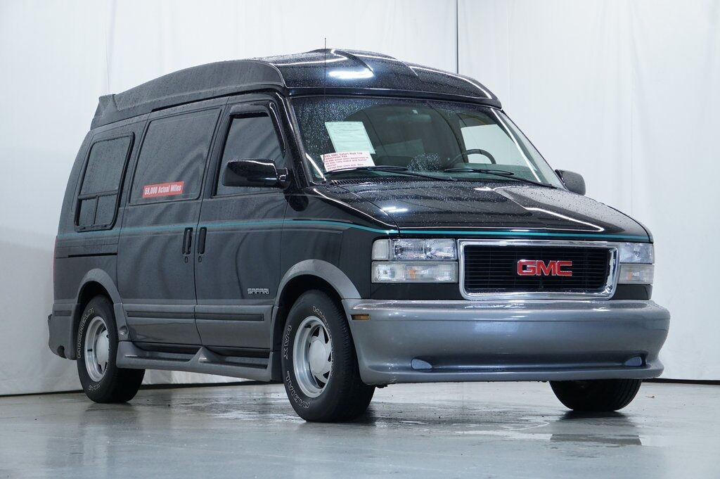 GMC Safari