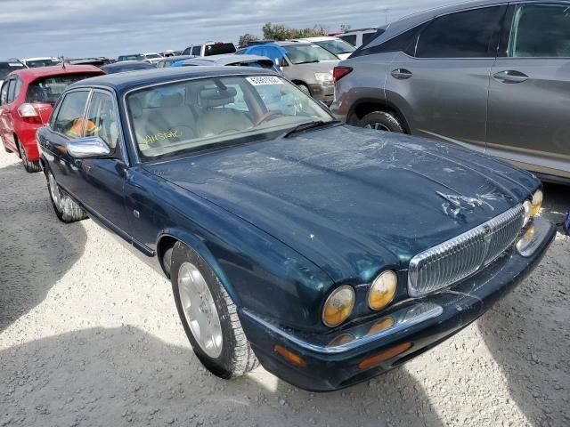 Jaguar Vanden Plas