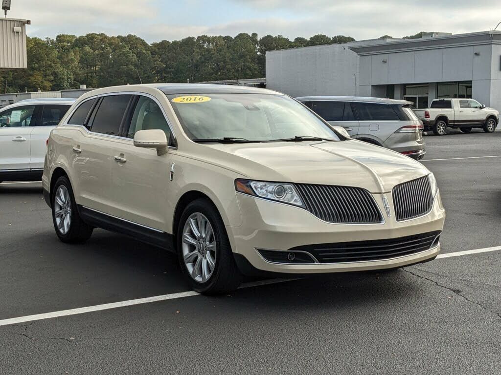 Lincoln MKT