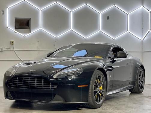 Aston Martin V8 Vantage
