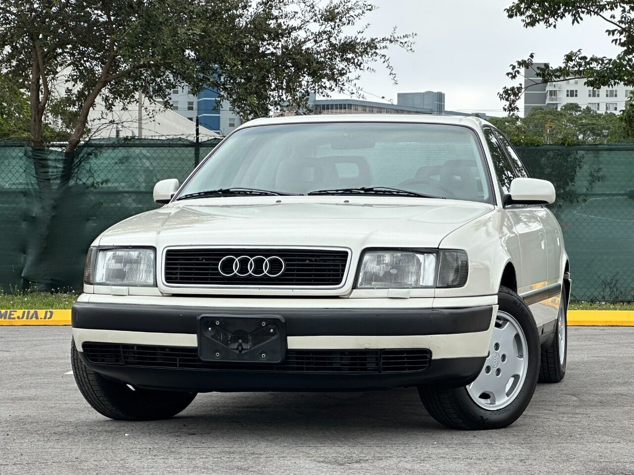 Audi 100
