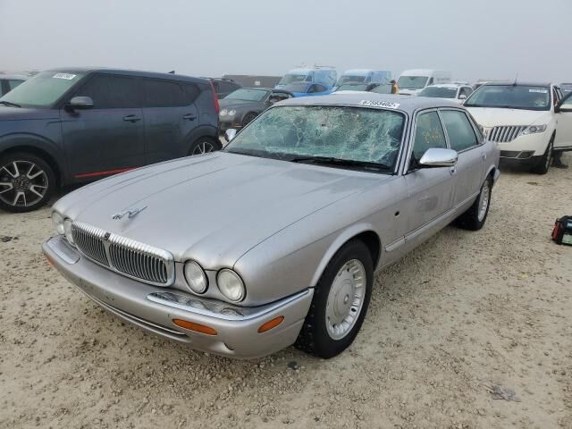 Jaguar Vanden Plas
