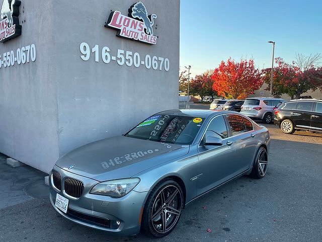 BMW 750i