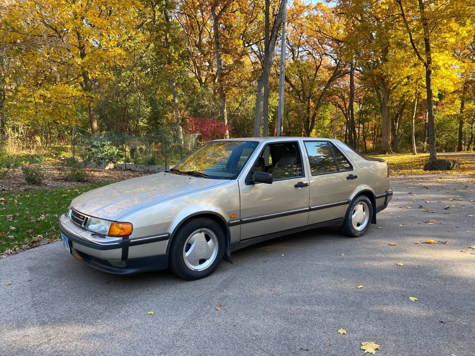 Saab 9000