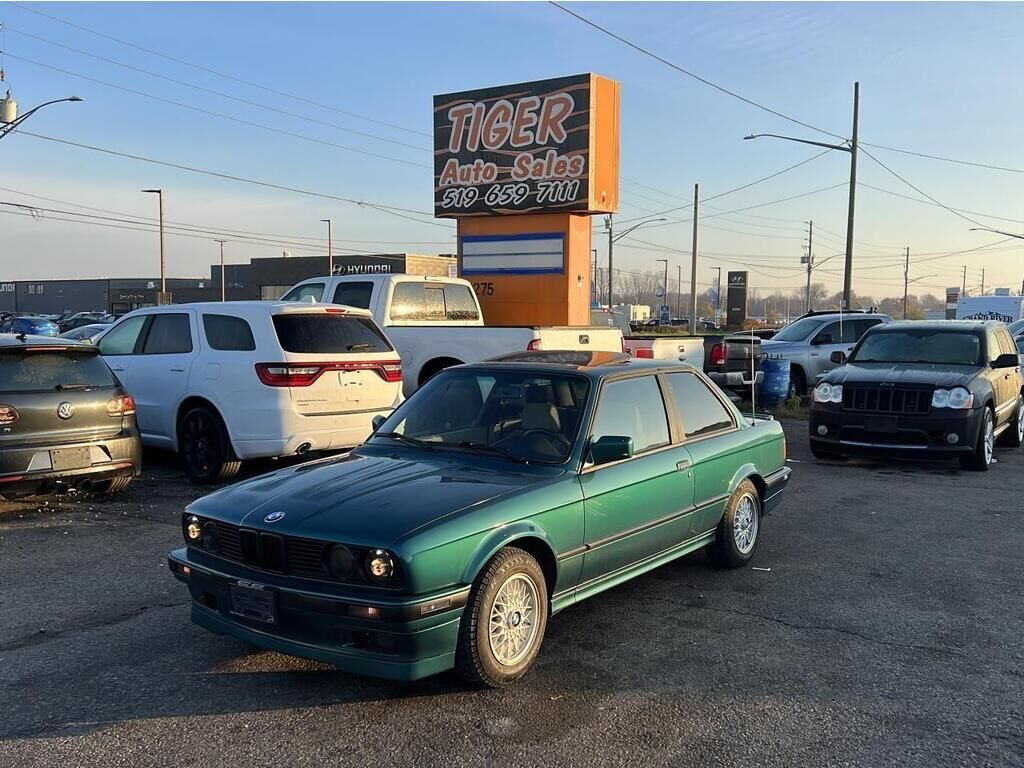 BMW 318iS