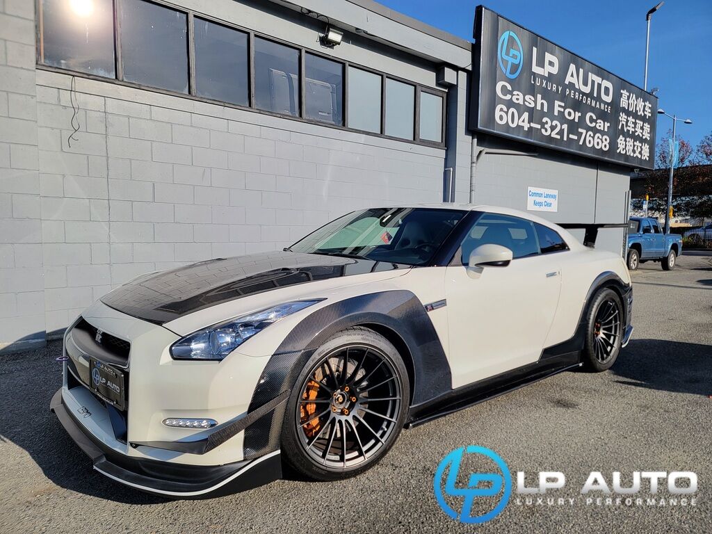 Nissan GT-R