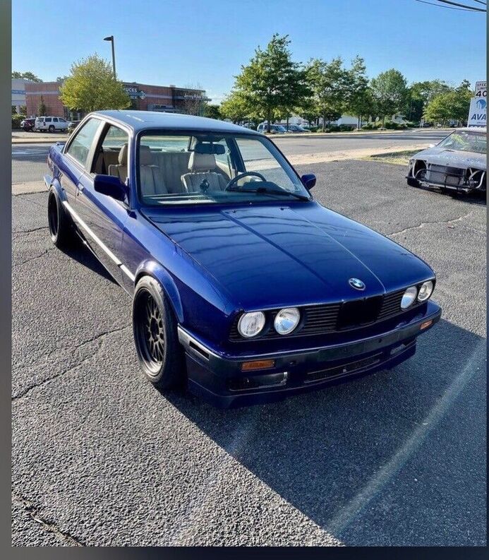 BMW 325iS