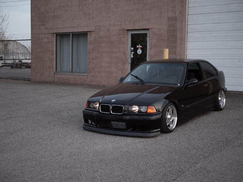 BMW 318ti