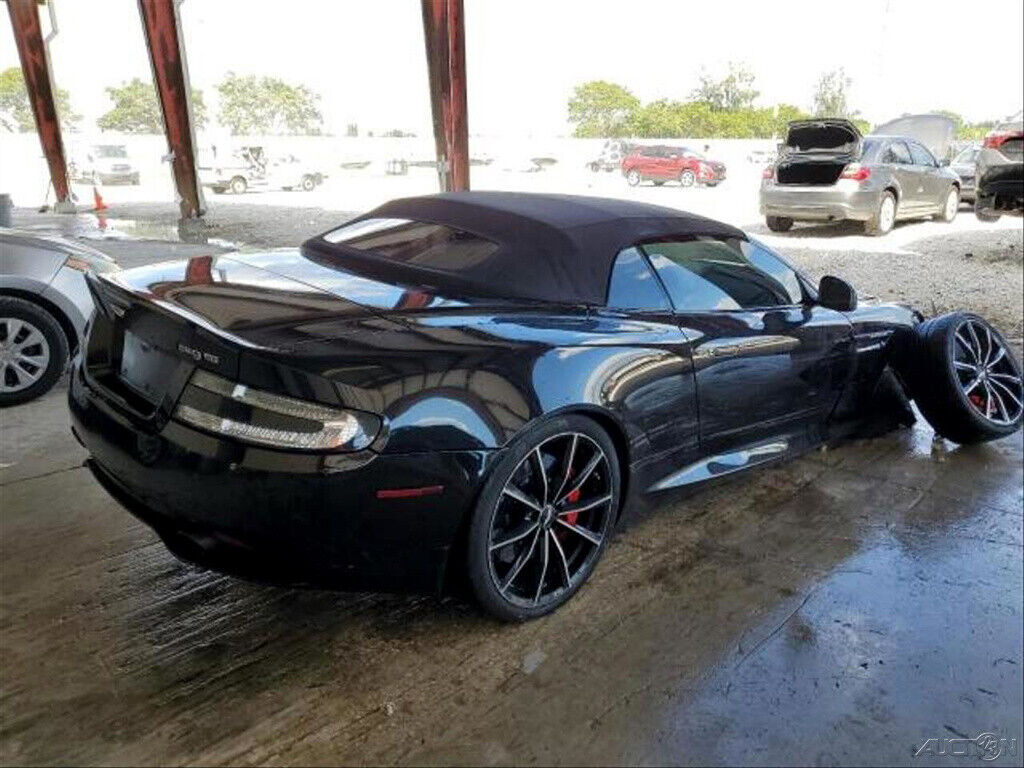 Aston Martin DB9