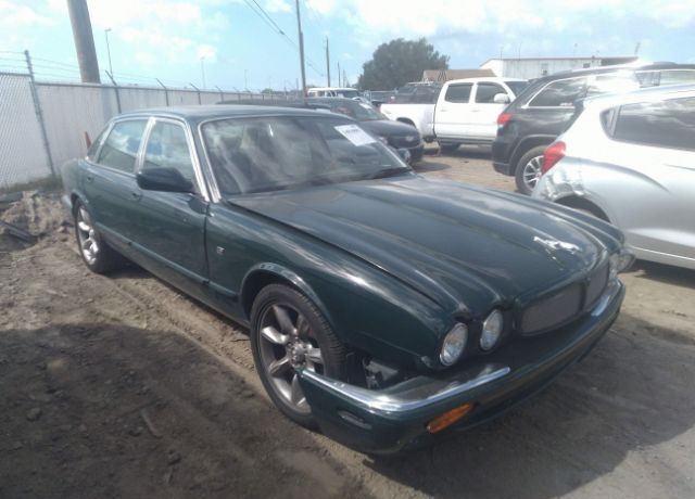 Jaguar XJR