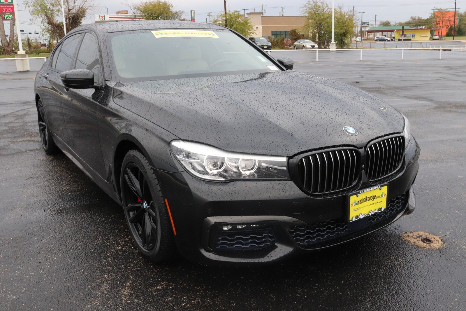 BMW 740i