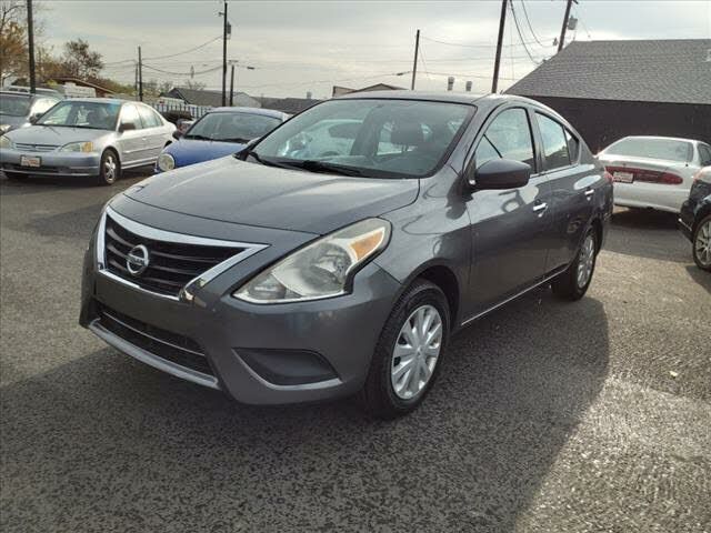 2017 NISSAN Versa