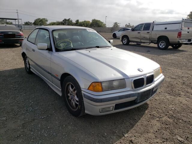 BMW 323is