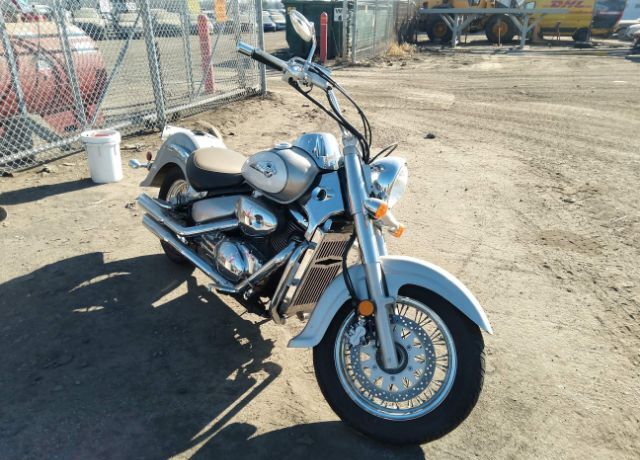 Suzuki VL800K