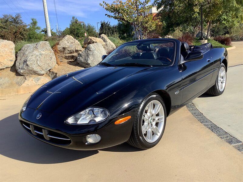 Jaguar XK8