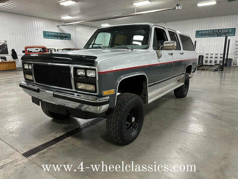 GMC Suburban