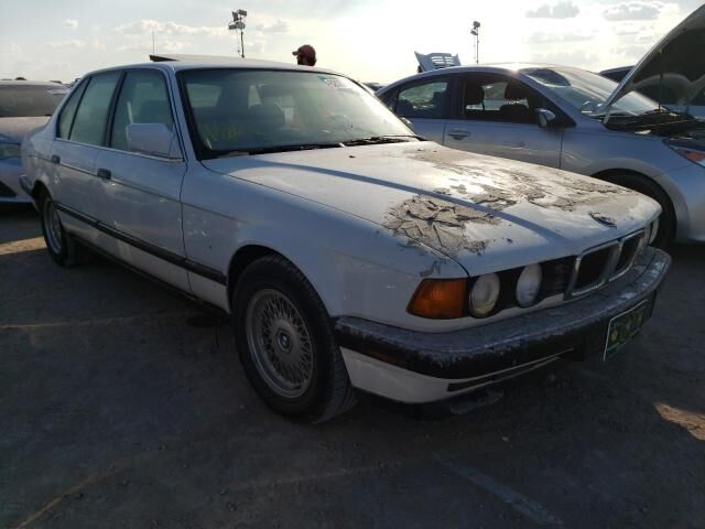 BMW 740i