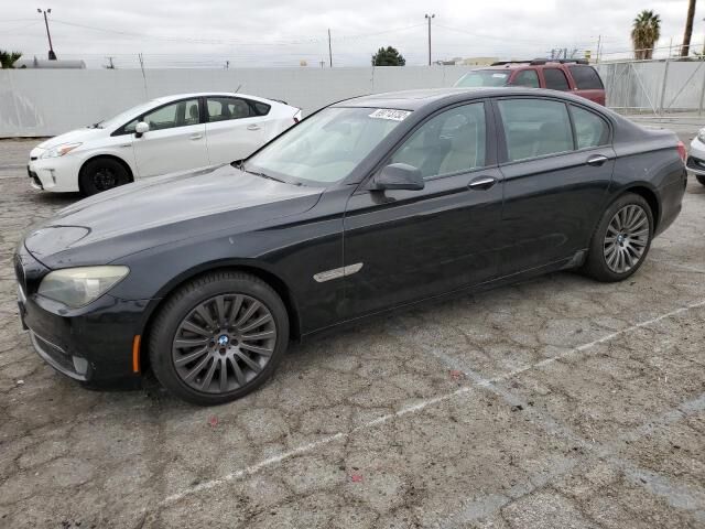BMW 750i