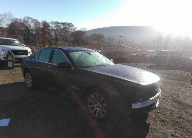 BMW 750i