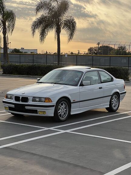BMW 328iS