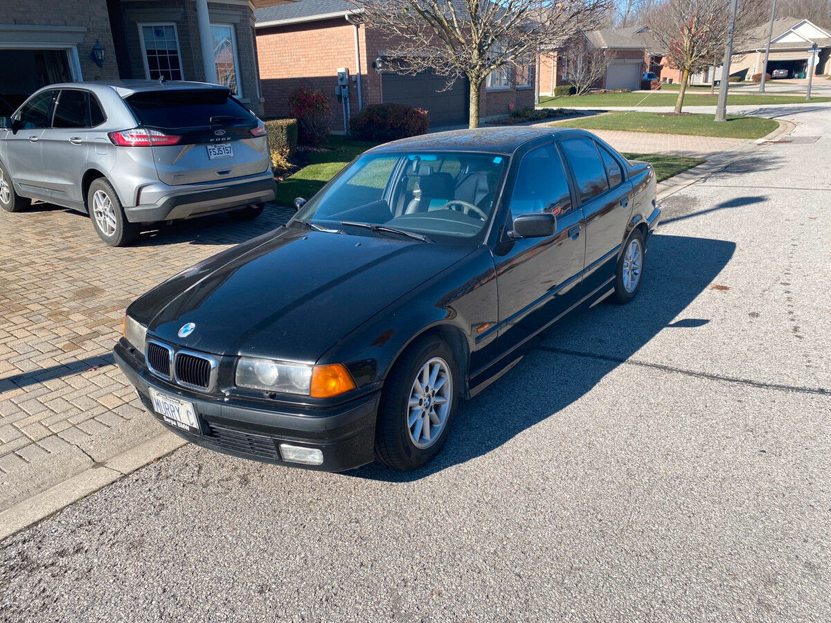 BMW 328i