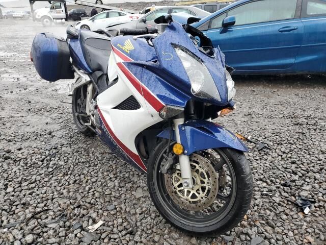 Honda VFR800 (INTERCEPTOR)