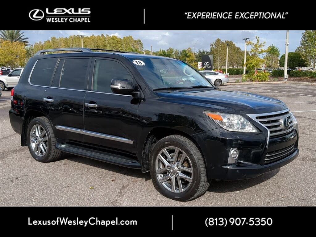 Lexus LX