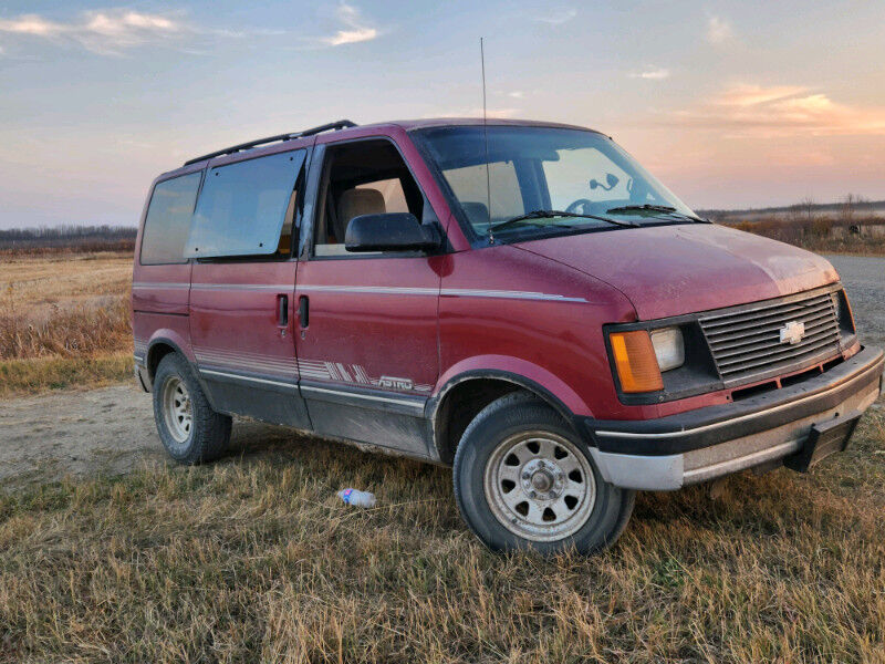 Chevrolet Astro Van