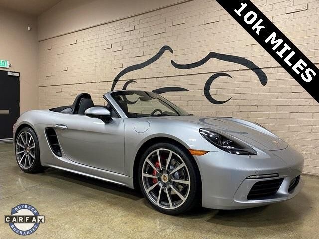 PORSCHE