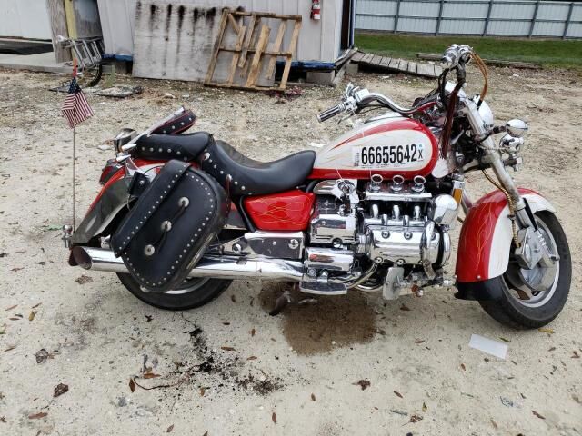 Honda GL1500C (VALKYRIE)