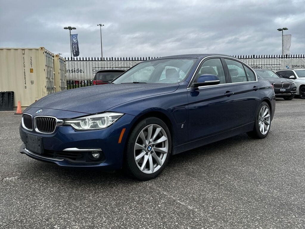 BMW 330e