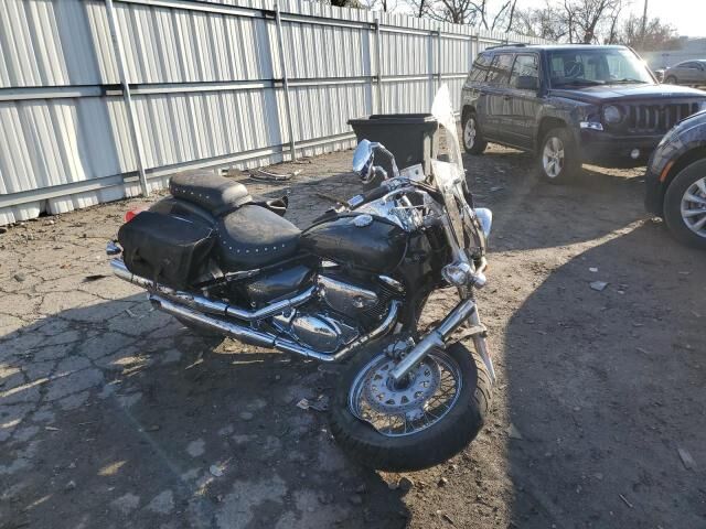 Suzuki VL800K