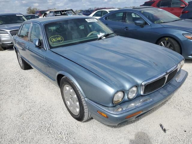 Jaguar XJ8