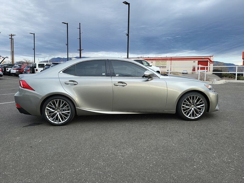 2015 Lexus IS