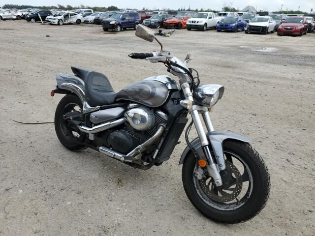 Suzuki VZ800