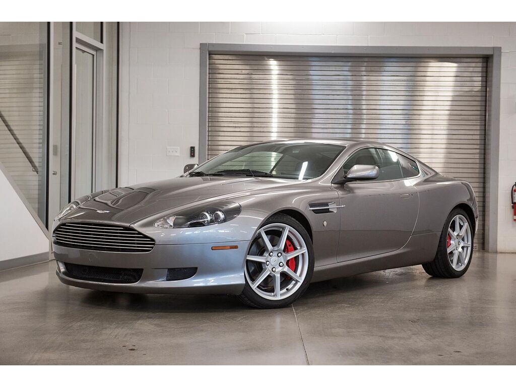 Aston Martin DB9