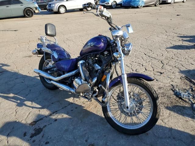 Honda VT600CD (SHADOW VLX DELUXE)