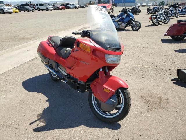 Honda PC800 (PACIFIC COAST)