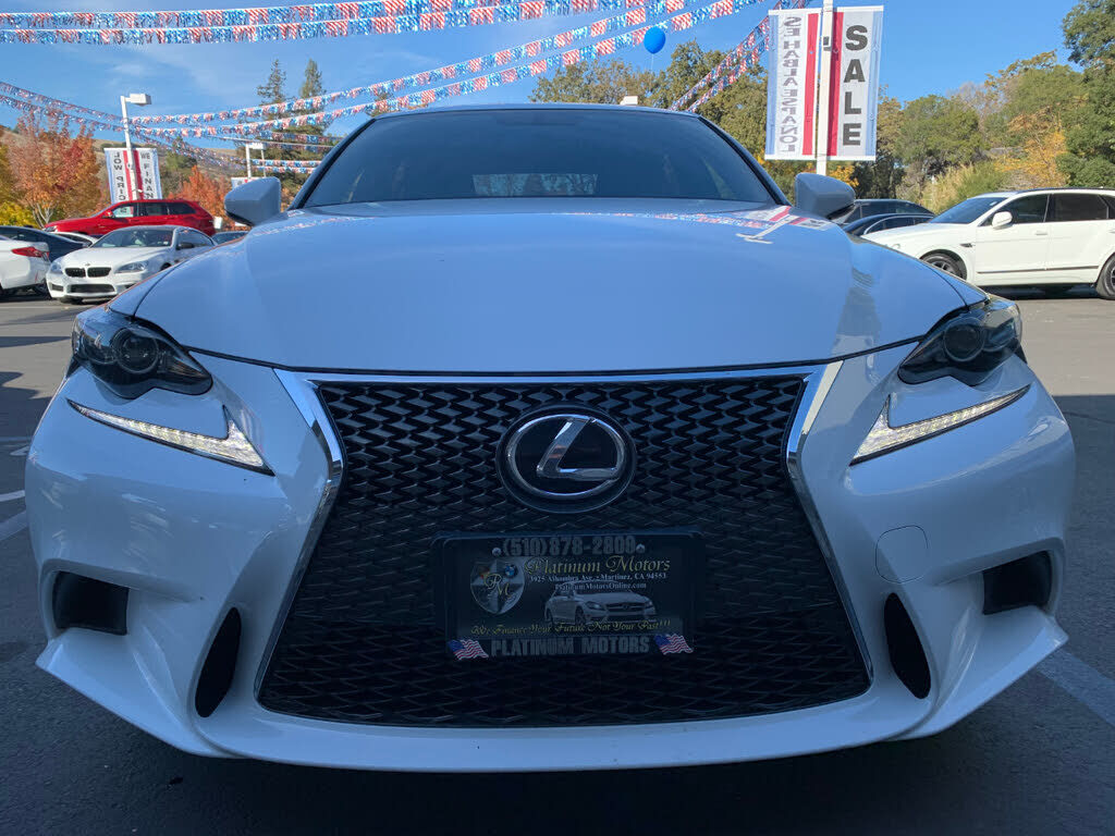 2016 Lexus IS