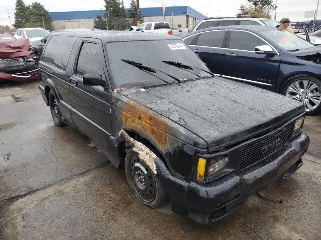 GMC Typhoon