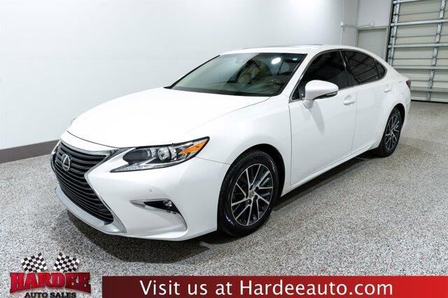 2016 Lexus ES
