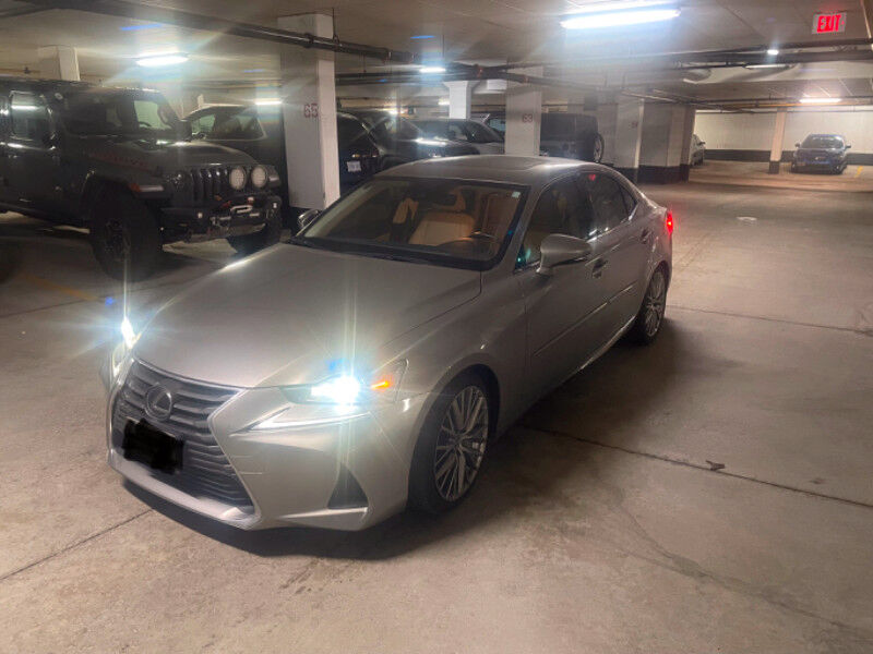 2018 Lexus IS