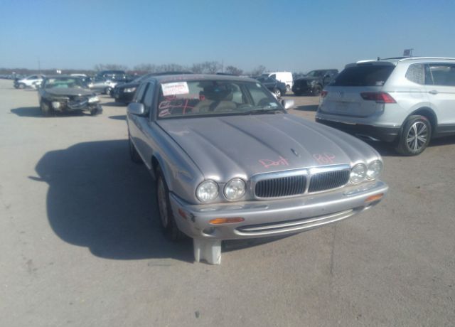 Jaguar XJ8