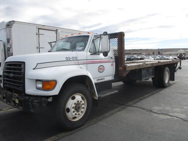 Ford F-800