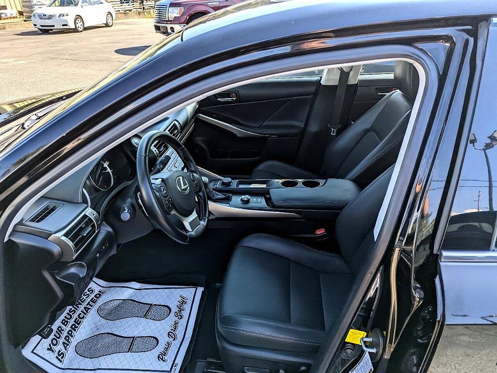2016 Lexus IS
