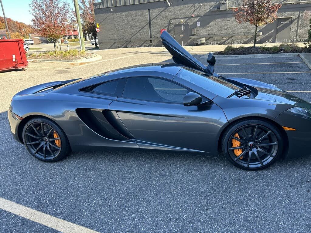 McLaren MP4-12C