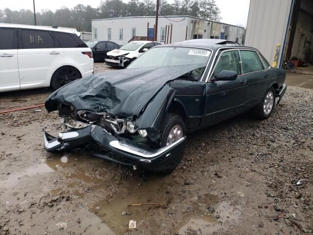 Jaguar XJ