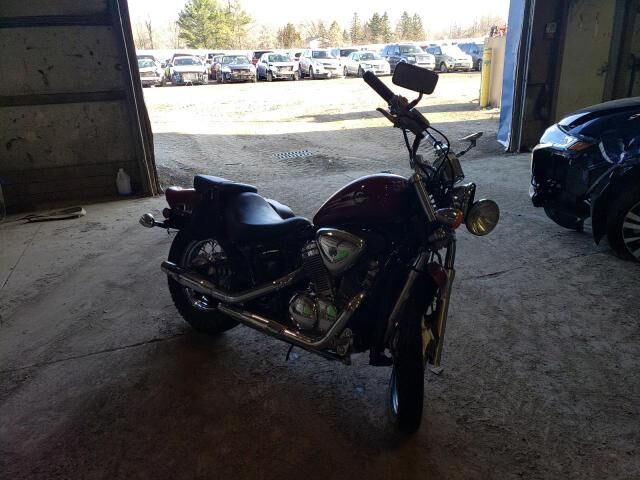 Honda VT600CD (SHADOW VLX DELUXE)